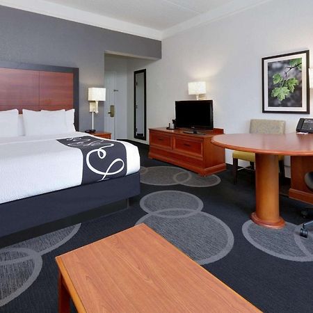 La Quinta By Wyndham Dallas North Central Ngoại thất bức ảnh