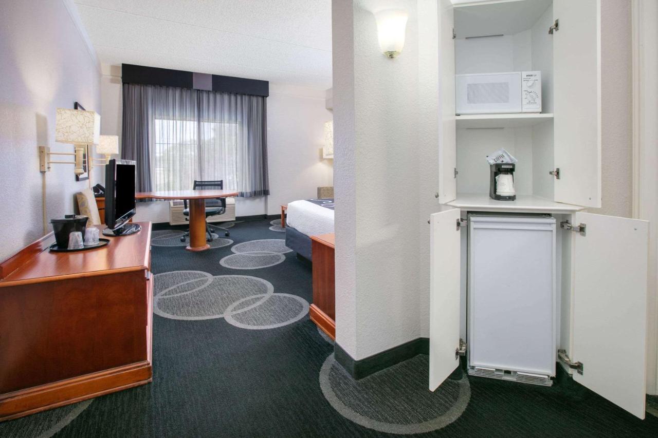 La Quinta By Wyndham Dallas North Central Ngoại thất bức ảnh
