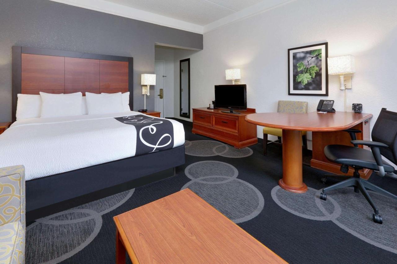 La Quinta By Wyndham Dallas North Central Ngoại thất bức ảnh